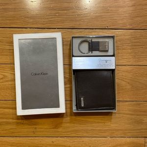 Calvin Klein metal clip cc fold & key fob set